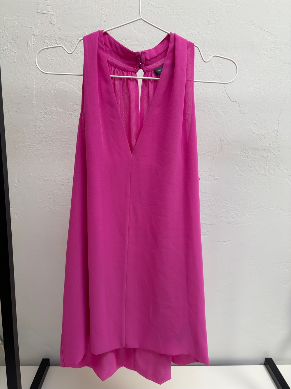 Vince Camuto Bright Pink Sleeveless V-Neck Tank